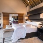 AM Lodge Luxury Bedroom