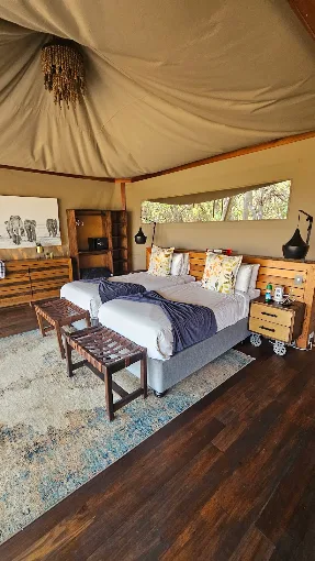 Mid-range Camping inside the Okavango Delta, Okavango Delta, Botswana