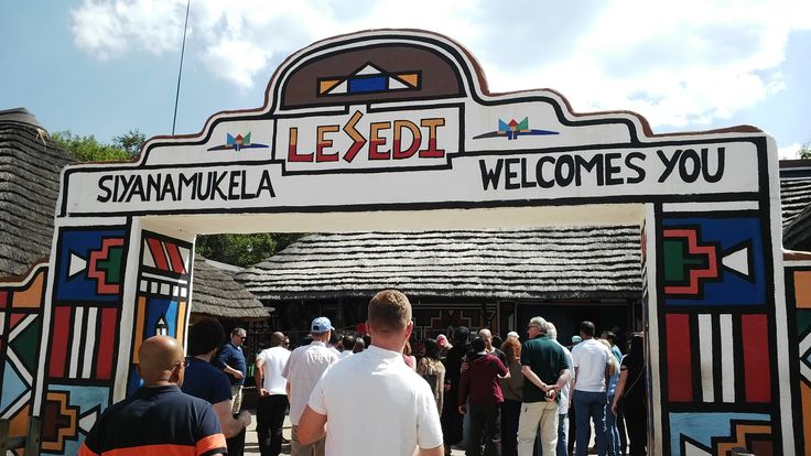 1-Day Lesedi Village Culture & Lion Park Safari